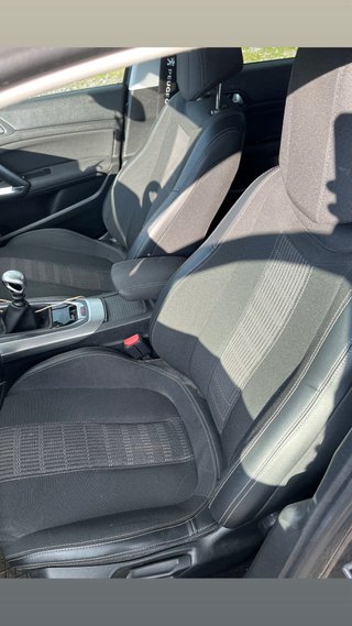 Peugeot 308 2018 130cv (precio negociable)
