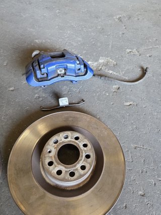 Frenada Golf R32 MK5 Delantera Azul