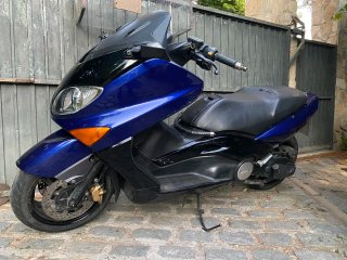 Yamaha TMAX Maxi Scooter Azul