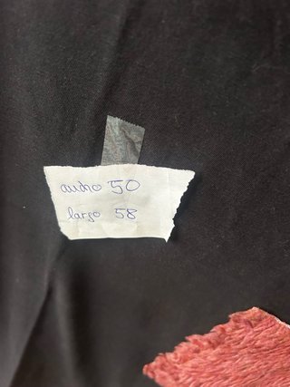 Camiseta Zara Negra con Bolsillo Rosa