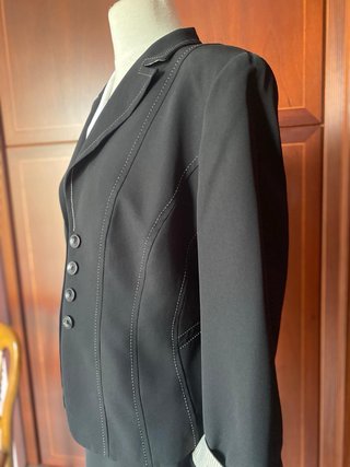 Elegante conjunto negro talla 48