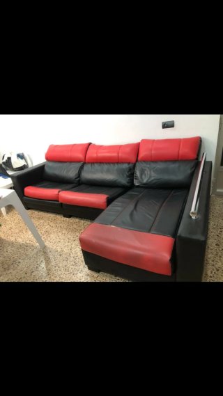 vendo sofá y muebles para la tele