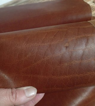 Piel marrón rústica encerada