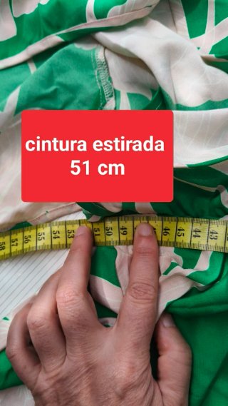 Vestido verde y rosa estampado