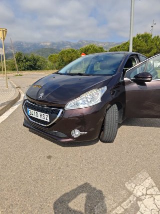 Peugeot 208 2013 diesel 1.6 eHDI