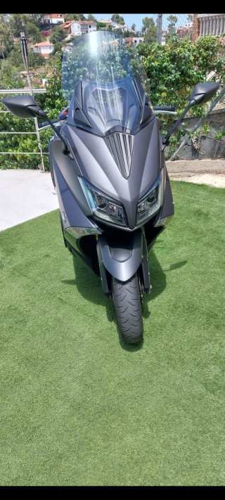 Yamaha Tmax 530 Maxi-Scooter Negra