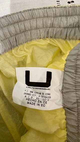 Pantalón ligero Adolfo Dominguez amarillo