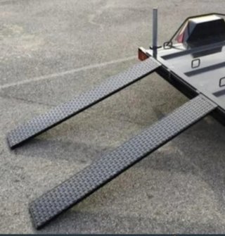 ALQUILER. REMOLQUE PLATAFORMA QUAD MOTOS MERCANCIA