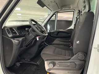 Iveco Daily 35C16	35C 16H 3450 Plataforma elevadora