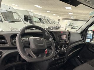 Iveco Daily 35C16	35C 16H 3450 Plataforma elevadora