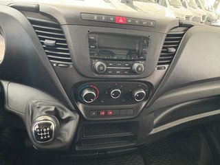 Iveco Daily 35C16	35C 16H 3450 Plataforma elevadora