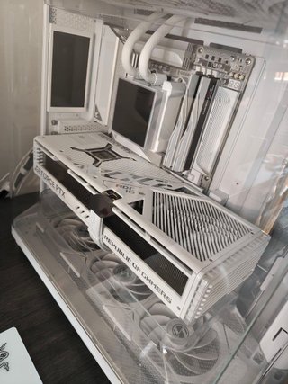 Asus Rog Strix 4080 Super Blanca