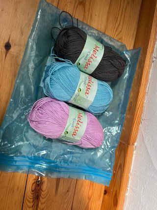 Lana 100% acrílica (3 ovillos)