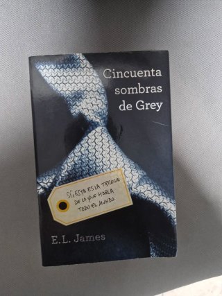 CINCUENTA SOMBRAS DE GREY