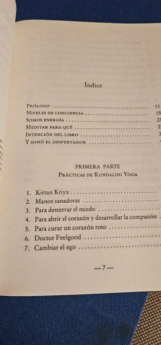 Libro de meditaciones a través de Kundalini Yoga