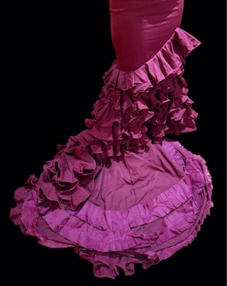 Bata de cola flamenca granate - borgoña