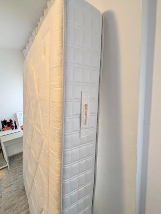 Colchón semiduro en perfecto estado