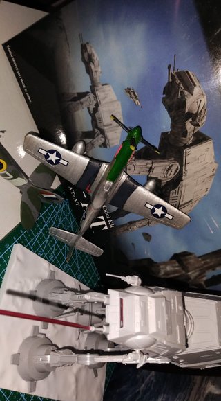 Maquetas Revell navales, aviones, star wars y lego
