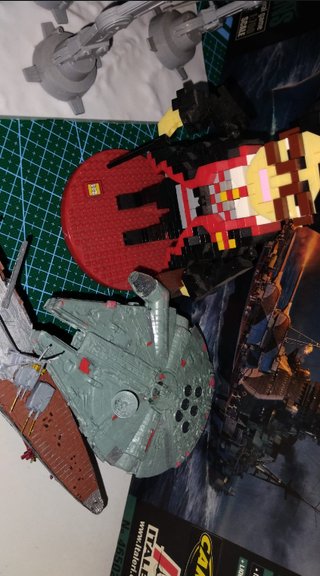 Maquetas Revell navales, aviones, star wars y lego