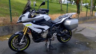 BMW S1000XR