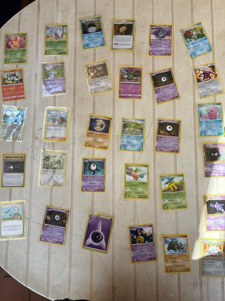 Lote de 250 Cartas (aprox) Pokémon años 2000s