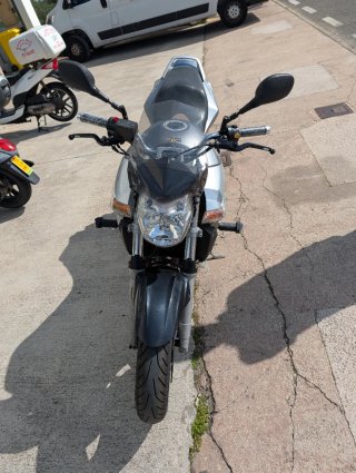 Suzuki GSR 600