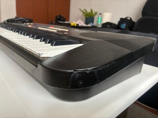 Teclado Korg iS5