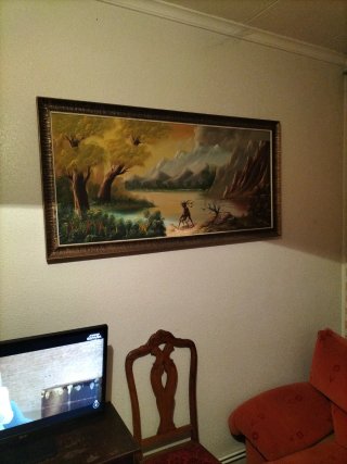 Banca antigua tallada a mano con mesa y sillas