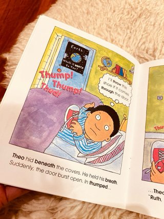 (4-7) The Thing That Went Thump Th (Phonics Tales)