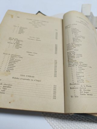 Antiguo libro de cocina cubano