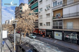Piso en venta en Camino de Ronda - Rosaleda en Granada