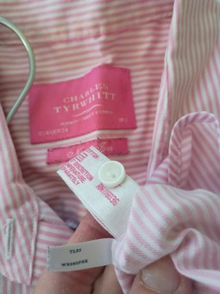 Camisa rosa de rayas