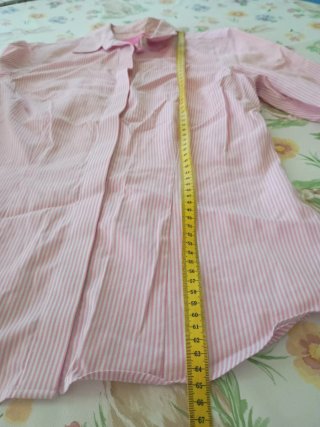 Camisa rosa de rayas