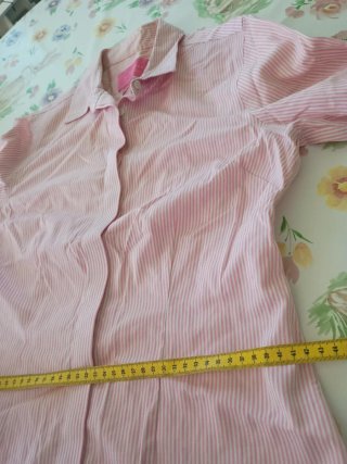 Camisa rosa de rayas