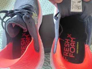 Zapatillas New Balance 41.5 Gris/Naranja