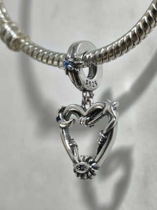 Colgante Corazón con Ojo y Luna