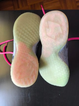 Zapatillas Nike modelo LeBron XV