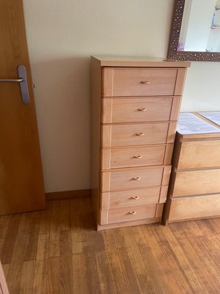 Cómoda de almacenaje de madera