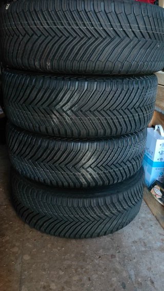 Neumáticos Michelin 235/45/20 Nuevos