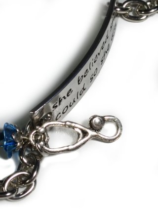 Pulsera She believe she could, so she did