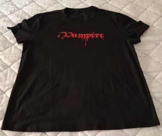Camiseta Unisex - "Vampire" - Talla XXL