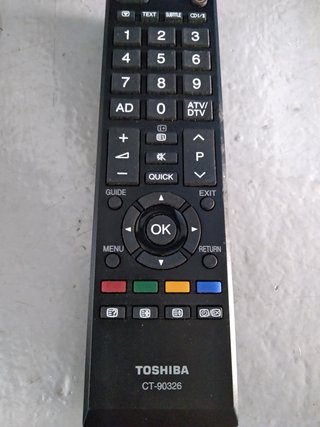 TV Toshiba 40 LCD + Soporte unicol