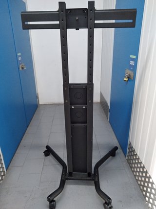 TV Toshiba 40 LCD + Soporte unicol
