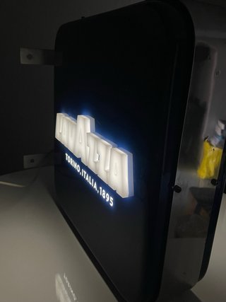 Insegna bifacciale Luminosa Lavazza