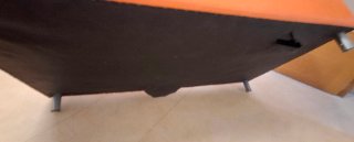 Sofá naranja de piel