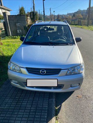 Mazda Demio 2003