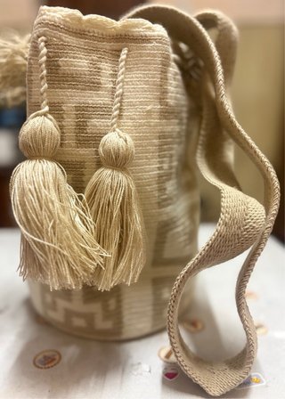 Mochila Negra con Diseño Virgen de Guadalupe