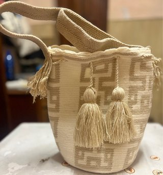 Mochila Negra con Diseño Virgen de Guadalupe