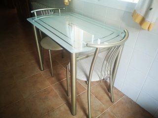 Mesa de Cocina Cristal y Metal con 2 sillas