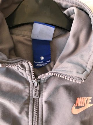 Chaqueta Nike Gris y Rosa